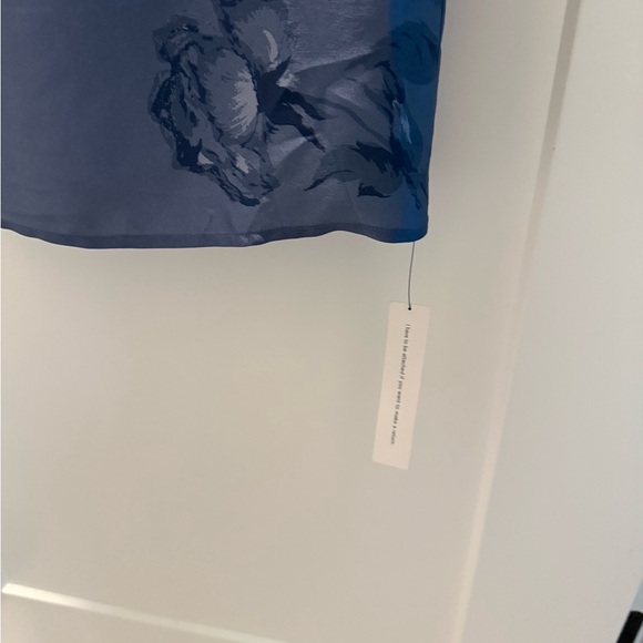 Reformation Frankie Silk in Trieste Border - Picture 7 of 8